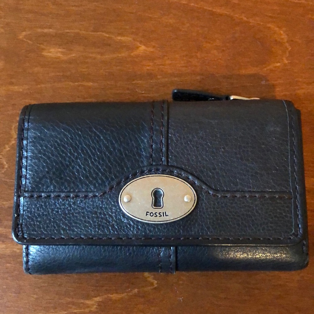 Fossil four-fold black wallet, NWOT